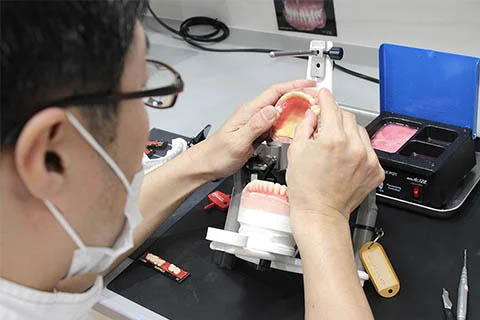 院内に歯科技工士が常駐